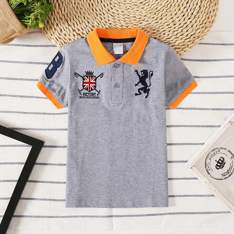 Gray short-sleeve polo shirt with orange collar, embroidered patches, cotton material, slim fit