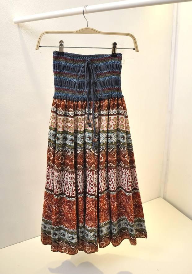 Bohemian midi skirt with multicolor geometric patterns, elastic high waist, flowy fit