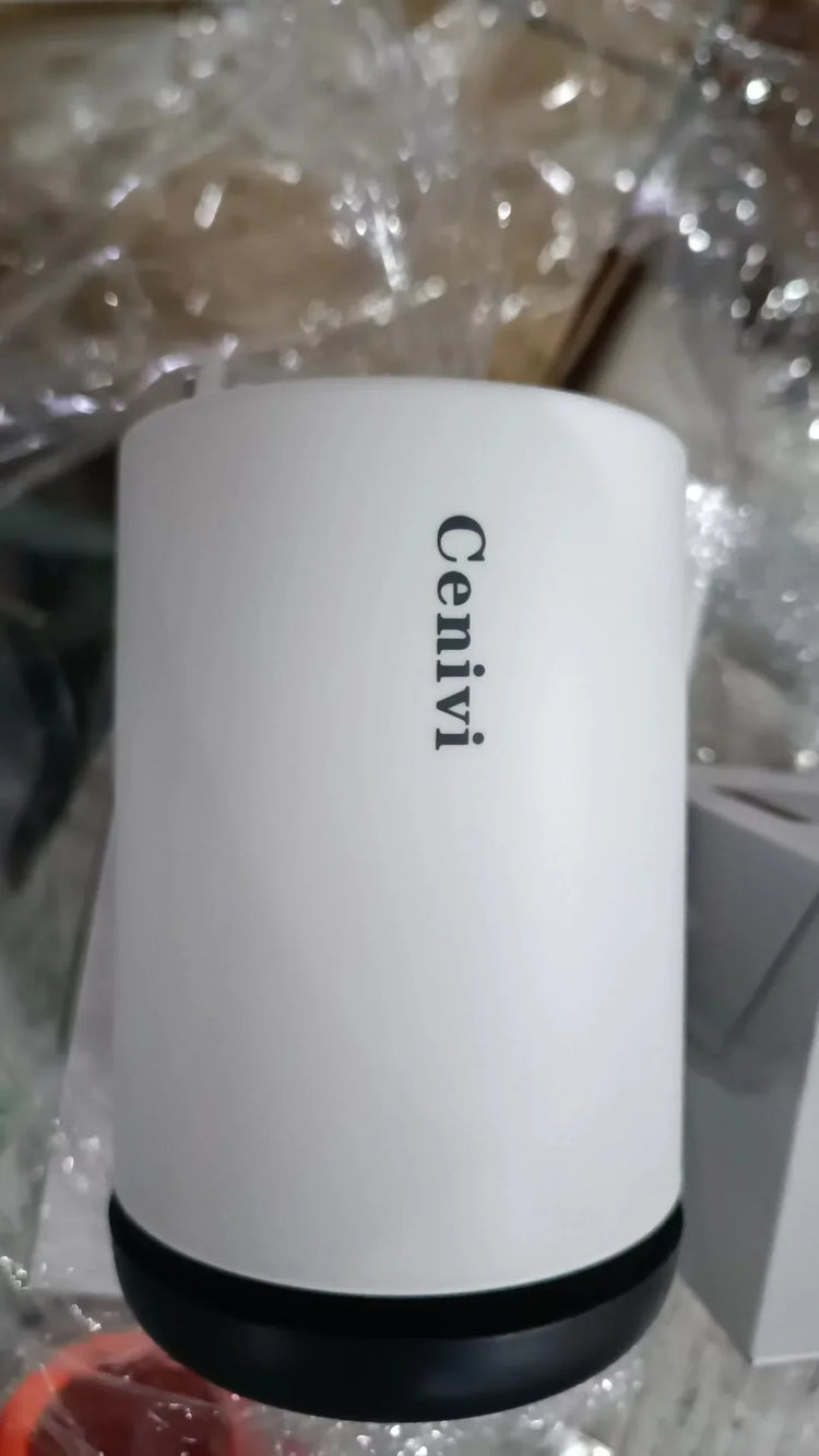 White cylindrical container with black base, minimalistic design, visible Cenivi text