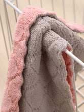 Set of 10 super absorbent pink and grey microfiber kitchen cloths made of coral velvet