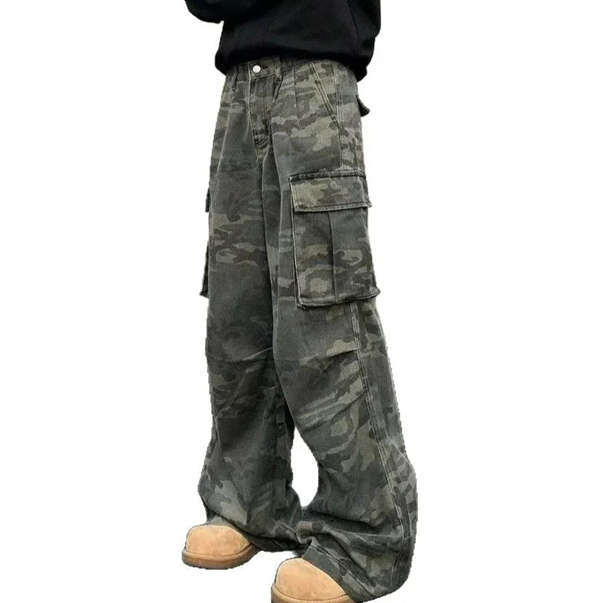 Wide-leg camo cargo pants in green with large pockets, relaxed streetwear fit