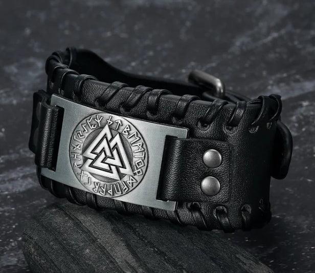 Black leather cuff bracelet with metal plate, Norse rune engraving, wide fit, streetwear style